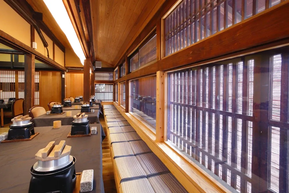 歴史ある建物で、ゆっくりと。